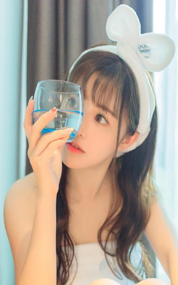 巜商务旅行戴绿色帽的2019经典功能